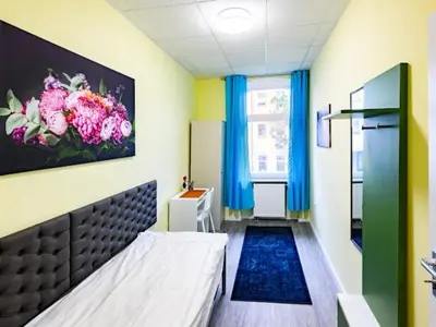 Ein Bett oder Betten in einem Zimmer der Unterkunft Attic apartment in villa!