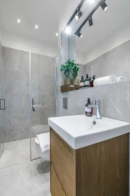 Ein Badezimmer in der Unterkunft Wunderschönes großes Altbau Apartment