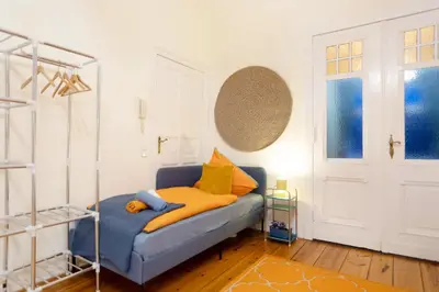 Ein Bett oder Betten in einem Zimmer der Unterkunft Villa Falkensee Berlin West Design Boutique Messe Apartment