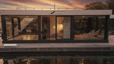 Grundriss der Unterkunft Luxus Hausboot - Exklusives Wohnen auf dem Wasser