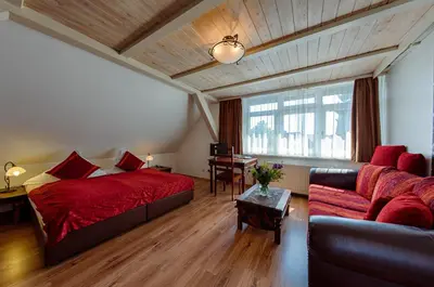 Ein Sitzbereich in der Unterkunft Hotel & Restaurant Landhaus Hönow