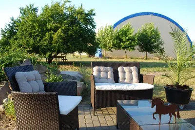Ein Garten an der Unterkunft Ferienwohnung Esel