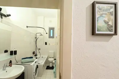Ein Badezimmer in der Unterkunft Großzügiges Familien-Apartment im Herzen Lübbens