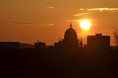 Blick auf den Sonnenuntergang/Sonnenaufgang von des Hotels aus oder aus der Nähe