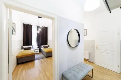 Ein Bett oder Betten in einem Zimmer der Unterkunft Grand Central Mitte Apartment