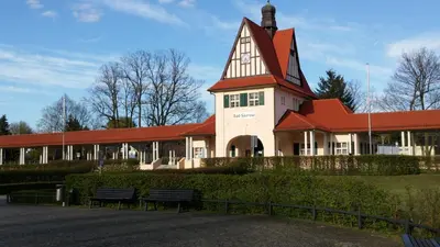 Das Gebäude in dem sich die Ferienwohnung befindet