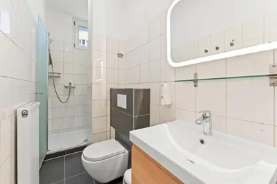 Ein Badezimmer in der Unterkunft primeflats - Apartments Genter Berlin-Wedding