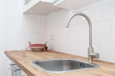 Grundriss der Unterkunft Lofty Torstr Apartments, 4 unique units from 1-3 bedrooms in Mitte, ideal for families & groups, from 2 up to 8 Guests