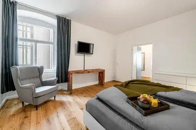 TV/Unterhaltungsangebot in der Unterkunft The Rheinsberger Mitte, 80m2, 2BR & Living Room, downtown location, Sleeps 6