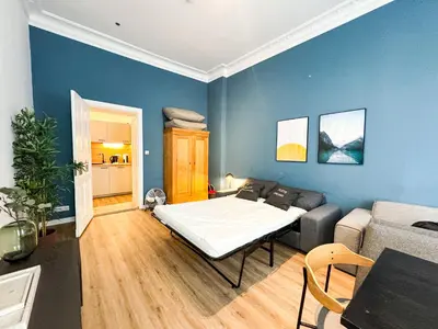 Ein Sitzbereich in der Unterkunft primeflats - Apartment Leberstr 58 Berlin Schöneberg