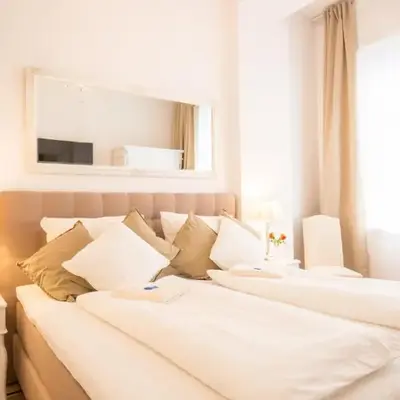 FRITZ by ROCKCHAIR Apartments l SUPERHOST Status l 3 Bedrooms Boxspringbeds 2 Bathrooms 2 Kitchen - Cozy Family & Business Flair welcomes you!