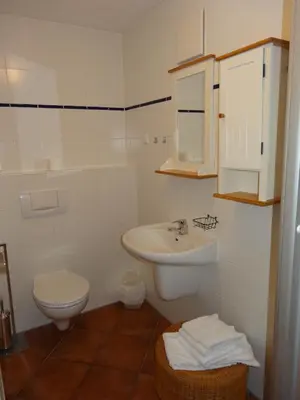 Ein Badezimmer in der Unterkunft Villa Seeblick Bad Saarow