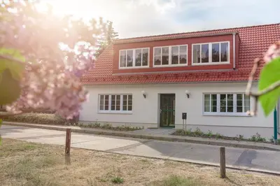 Das Gebäude in dem sich die Pension befindet