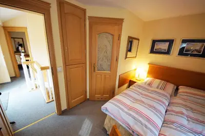 Ein Bett oder Betten in einem Zimmer der Unterkunft Yacht- , und Reisemobilhafen 
