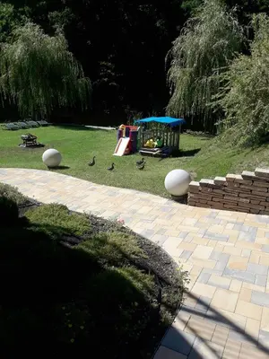 Ein Garten an der Unterkunft KAMA Ferienhäuser Haus Karola