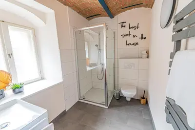 Ein Badezimmer in der Unterkunft Pension zur Postmeile