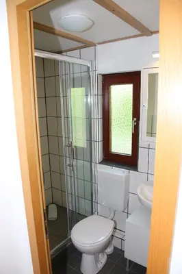 Ein Badezimmer in der Unterkunft Waldkiez Tiefensee