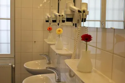 Ein Badezimmer in der Unterkunft Grand Hostel Berlin Classic