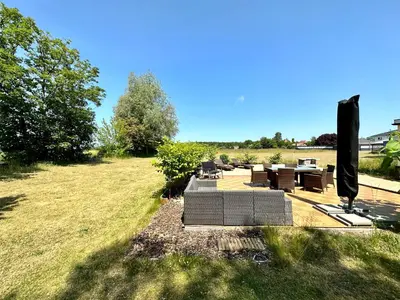 Ein Garten an der Unterkunft Premium Ferienwohnung Ulf-Dieter Kunstmann