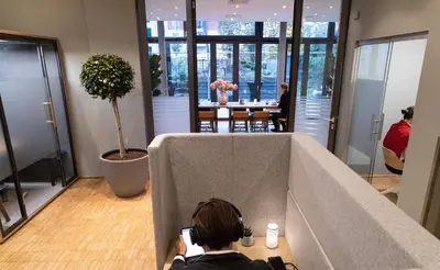 Ein Sitzbereich in der Unterkunft Aspria Berlin Ku'damm Sport & Spa