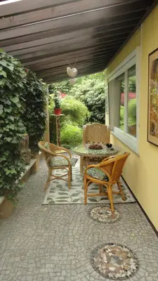 Ein Garten an der Unterkunft Gartenhaus Steffie
