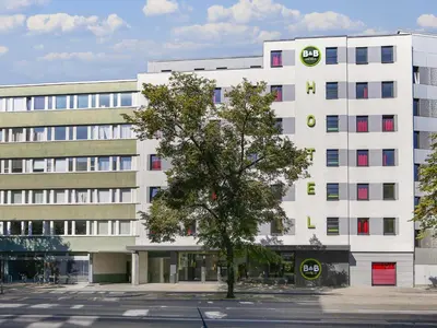 Das Gebäude in dem sich das Hotel befindet