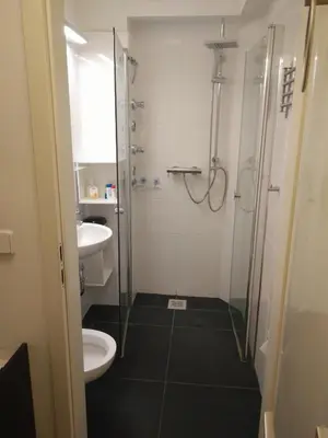 Ein Badezimmer in der Unterkunft Appt Berlin