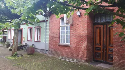 Das Gebäude in dem sich das Gasthaus befindet