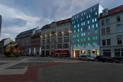 Das Gebäude in dem sich das Hotel befindet
