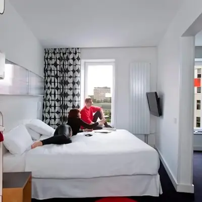Hotel Gat Point Charlie