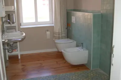 Ein Badezimmer in der Unterkunft Schloss-und Seeblick Apartment
