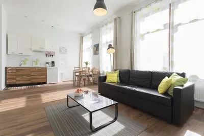 Küche/Küchenzeile in der Unterkunft Studio Apartment Niemetzstr 51