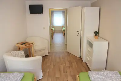 TV/Unterhaltungsangebot in der Unterkunft Doppelzimmer - Monteurswohnung - Arbeiterwohnung 4-8 Personen