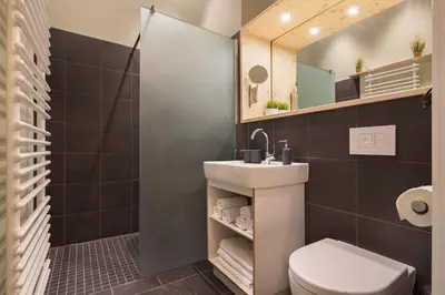 Ein Badezimmer in der Unterkunft Modern Design Apartment