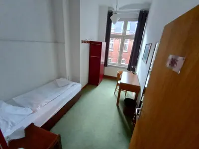 Ein Bett oder Betten in einem Zimmer der Unterkunft Die Fabrik - Hostel