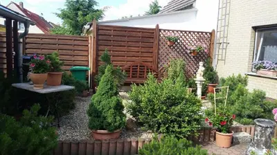 Ein Garten an der Unterkunft Zimmervermietung M&R Bertuch