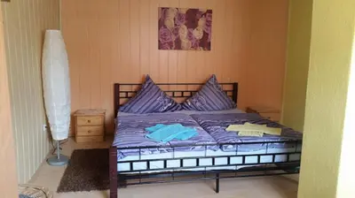 Ein Bett oder Betten in einem Zimmer der Unterkunft Zimmervermietung M&R Bertuch