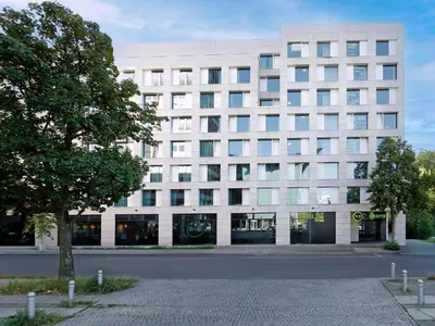 Das Gebäude in dem sich das Hotel befindet