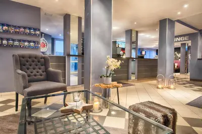 Ein Sitzbereich in der Unterkunft enjoy hostel Berlin City West