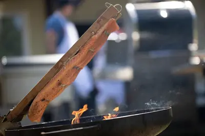 Ein für Gäste verfügbarer Grill in der Pension