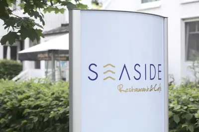 Ein Zertifikat, Auszeichnung, Logo oder anderes Dokument, das in der Unterkunft Ferienwohnung Juliane in der Villa zum Kronprinzen direkt gegenüber der Saarow Therme ausgestellt ist