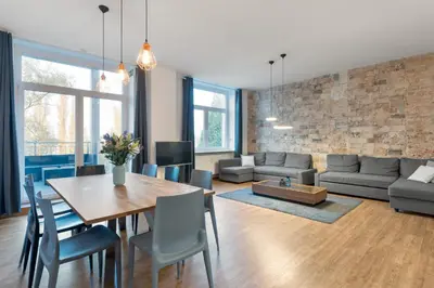 Ein Sitzbereich in der Unterkunft BENSIMON apartments Mitte - Moabit
