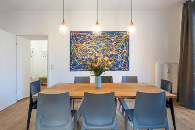 Ein Sitzbereich in der Unterkunft BENSIMON apartments Mitte - Moabit