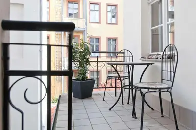 Ein Balkon oder eine Terrasse in der Unterkunft Ferienwohnung Am Nauener Tor