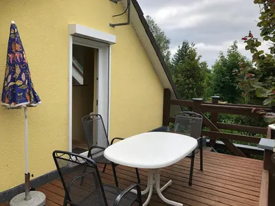 Ein Balkon oder eine Terrasse in der Unterkunft Fewo 