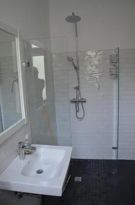 Ein Badezimmer in der Unterkunft BerlinBerlin