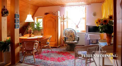 Ein Sitzbereich in der Unterkunft Potsdamer Ferienwohnung