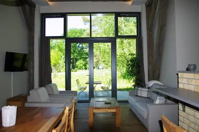 Ein Sitzbereich in der Unterkunft Forsthaus Sommerswalde