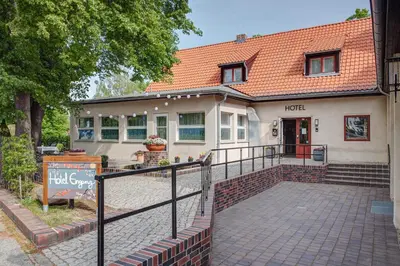 Das Gebäude in dem sich das Hotel befindet