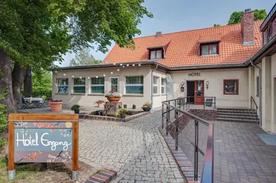 Das Gebäude in dem sich das Hotel befindet